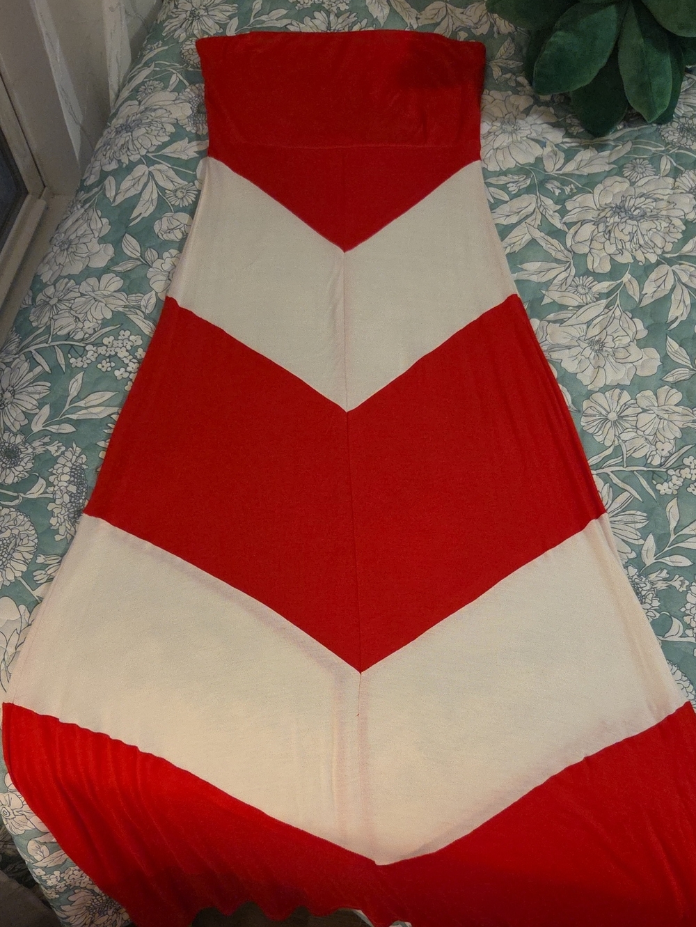 Vanilla Bay Red and White Chevron Maxi Skirt